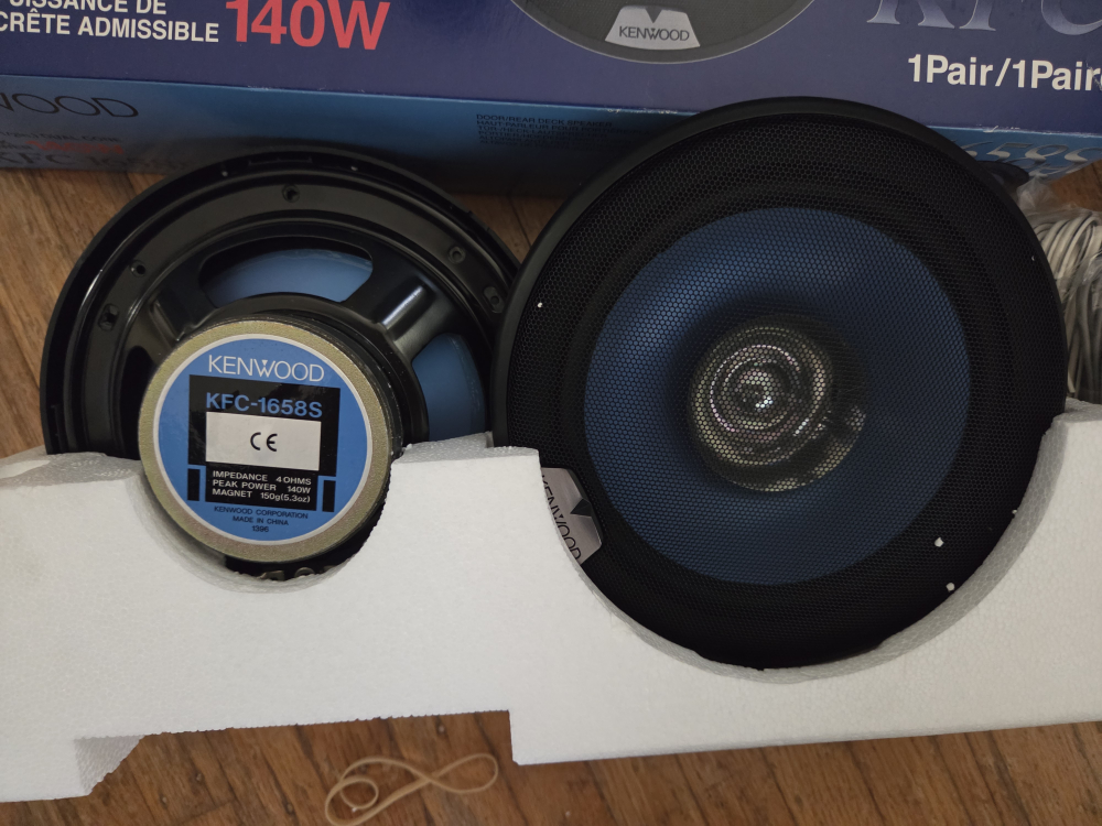 Kenwood speakers,  2 pairs; Amplifier - photo 2