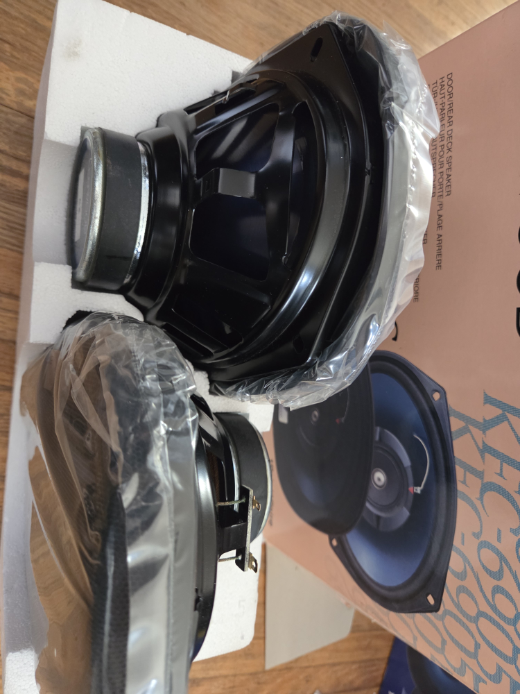 Kenwood speakers,  2 pairs; Amplifier - photo 4