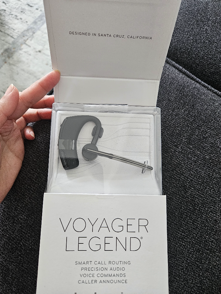 Plantronics Voyager legend bluetooth headset