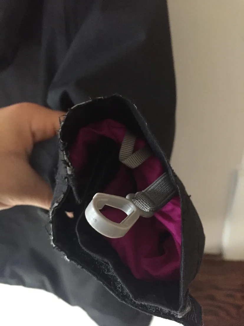 The North Face Girls' Size M (10/12) Black Ski Jacket image indicator(4)