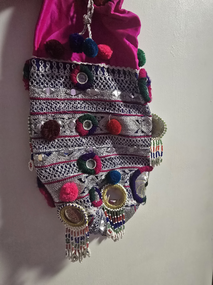 afghan Embroidered Handbag - photo 3