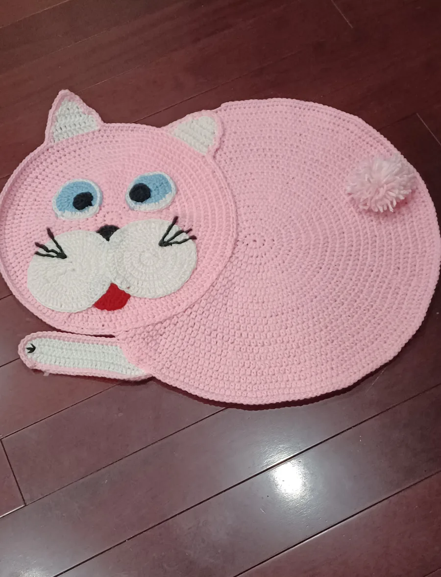 Handmade Crochet Cat Rug image indicator(3)