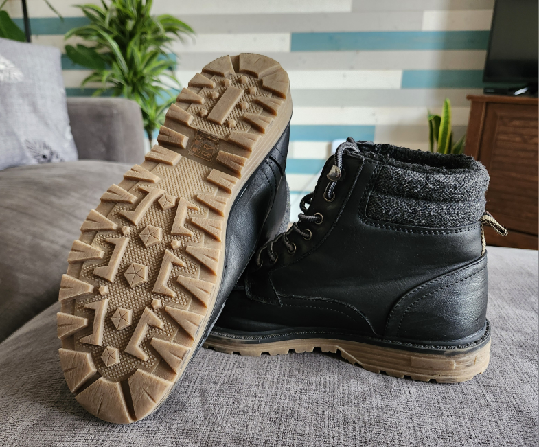Men's Blackwell boots. Size 8.