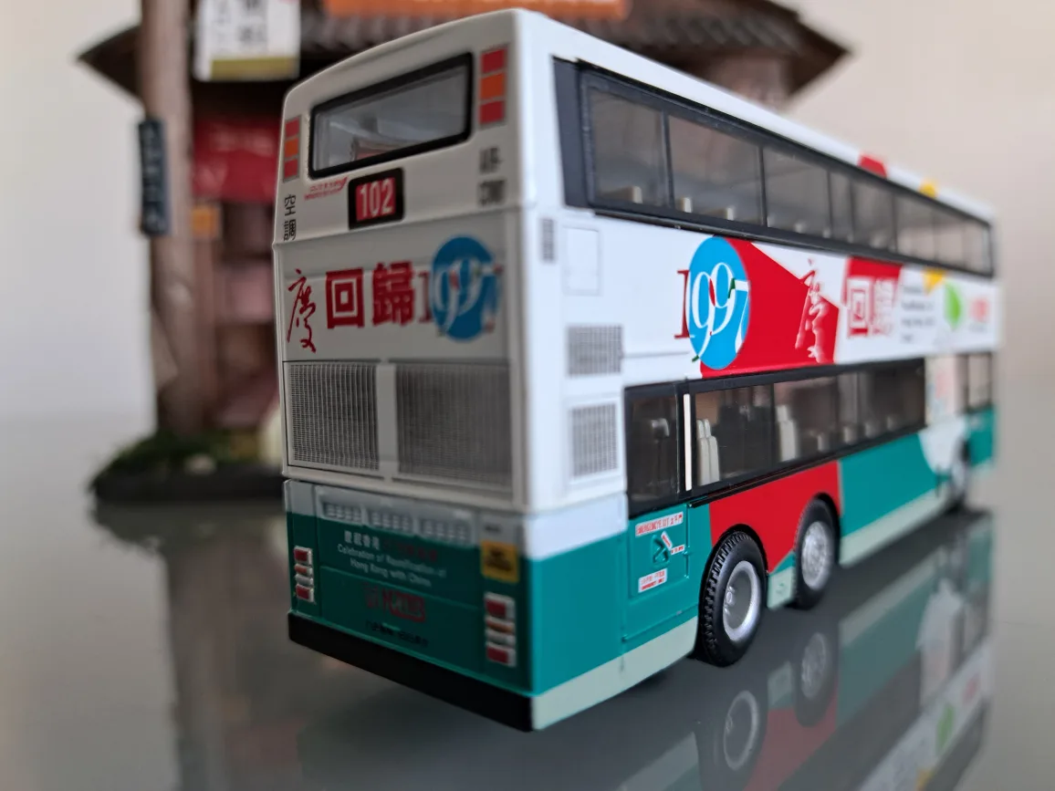 KMB Route 102 Double Decker Bus Collectible Model image indicator(3)