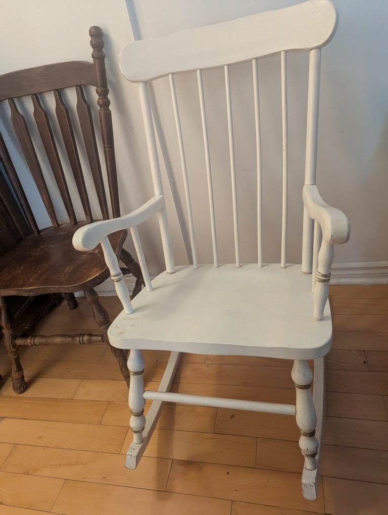 White Wooden Rocking Chair - photo 2