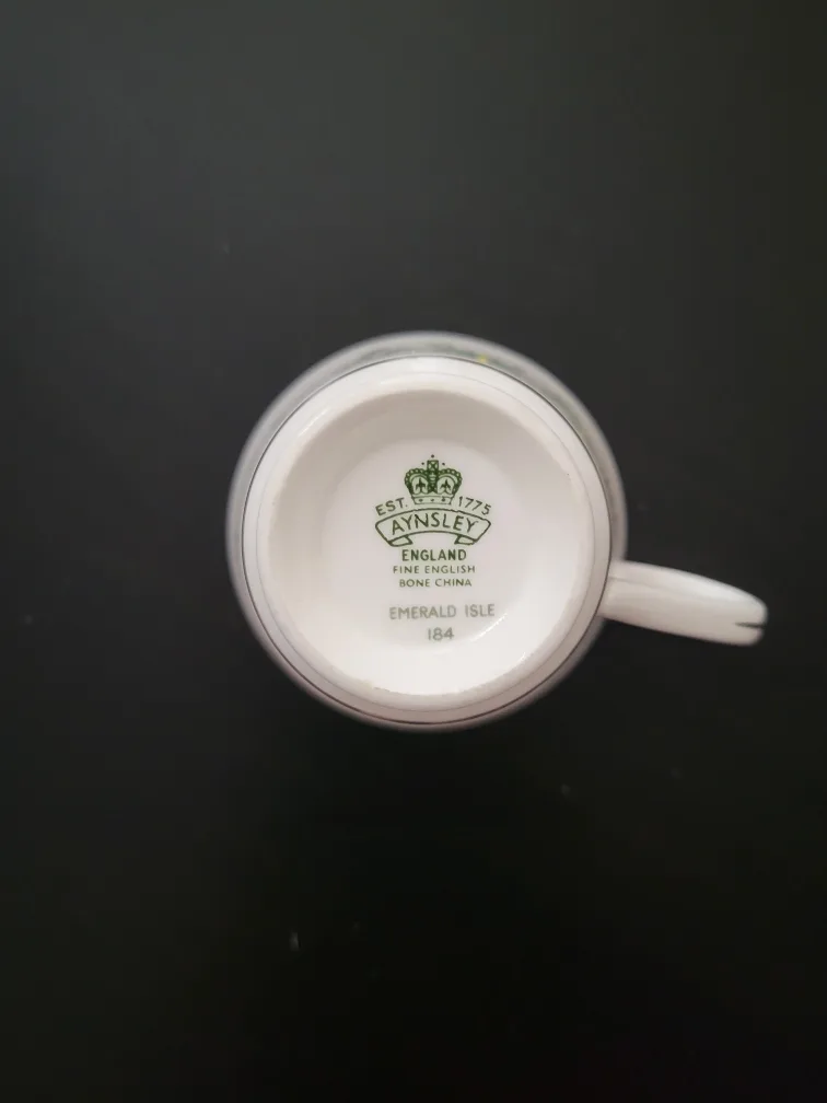 Aynsley Emerald Isle Tea Cup image indicator(2)