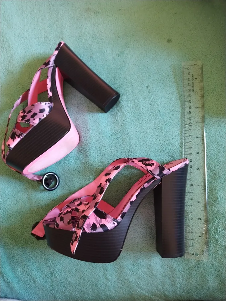 Pink Leopard Print Platform Heels image indicator(2)