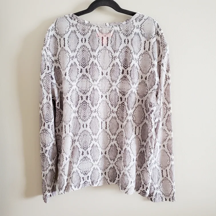 🧡 Joe Fresh Snakeskin Print Silk Blouse image indicator(3)