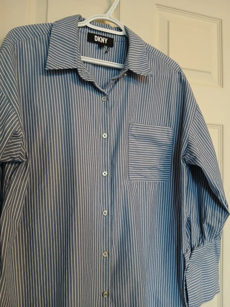 DKNY striped cotton blue and white button up, size large (L) image indicator(2)
