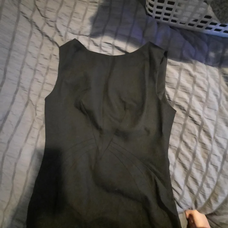 REISS Black Sleeveless Pencil Dress image indicator(3)