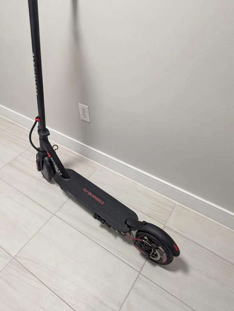 Fly On Wheels Electric Scooter image indicator(3)