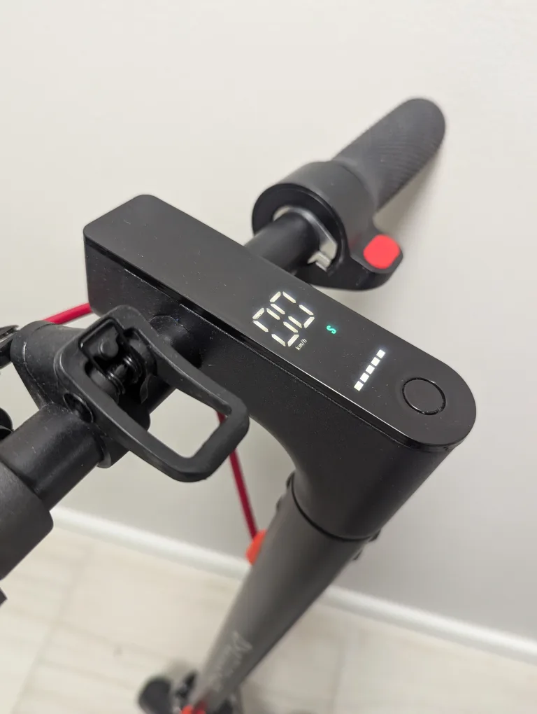 Fly On Wheels Electric Scooter image indicator(6)