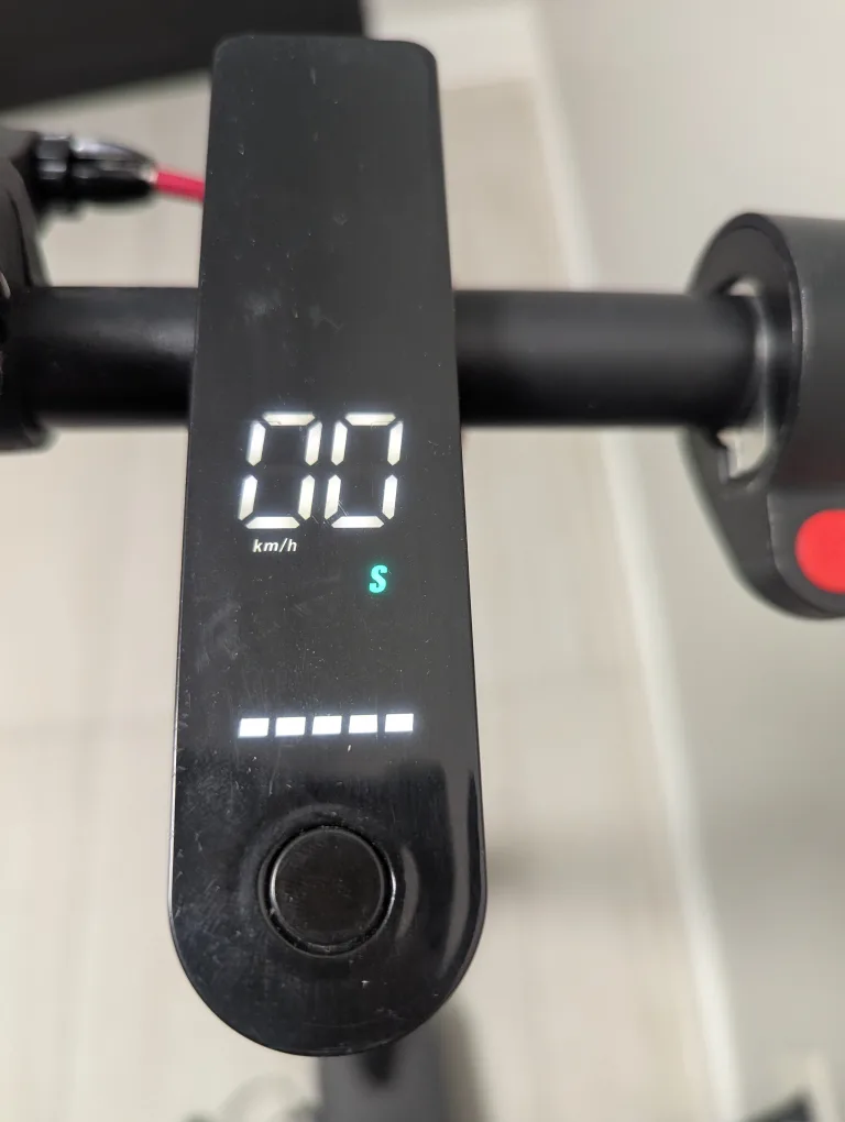 Fly On Wheels Electric Scooter image indicator(8)