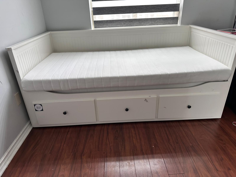 IKEA Hemnes Day Bed with 3 Drawers - photo 5