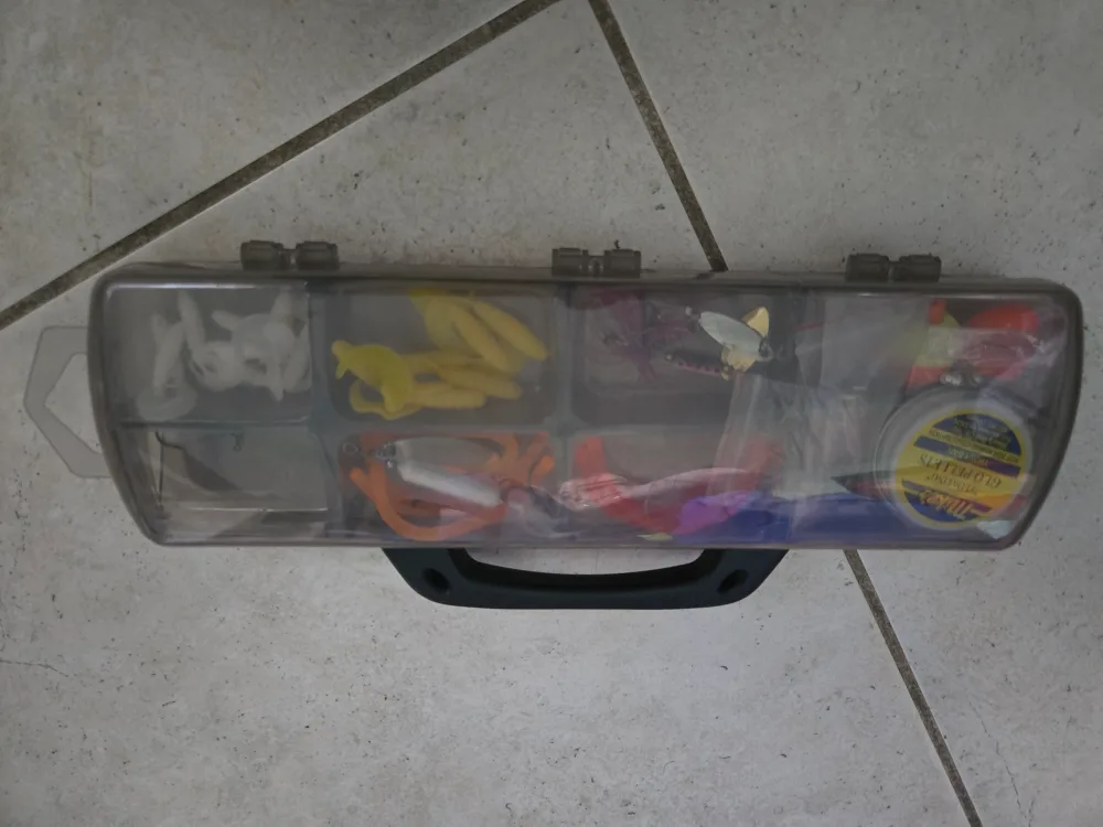 Fishing Tackle Box with Lures and Accessories image indicator(3)