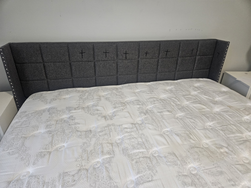 king bed with mattress and box spring - photo 5