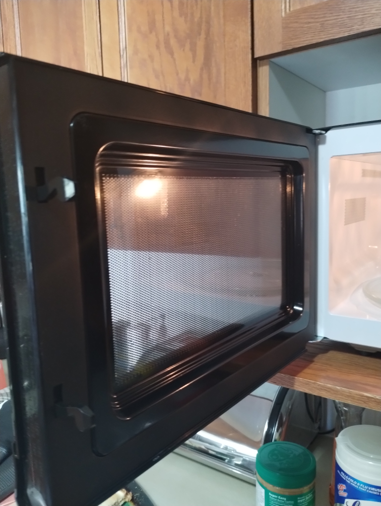 Hamilton Beach 0.7 cu. ft. Black Microwave - photo 2