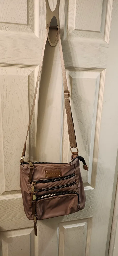 BRAND NEW. Adrienne Vittadini Crossbody Bag.  final sale image indicator(2)