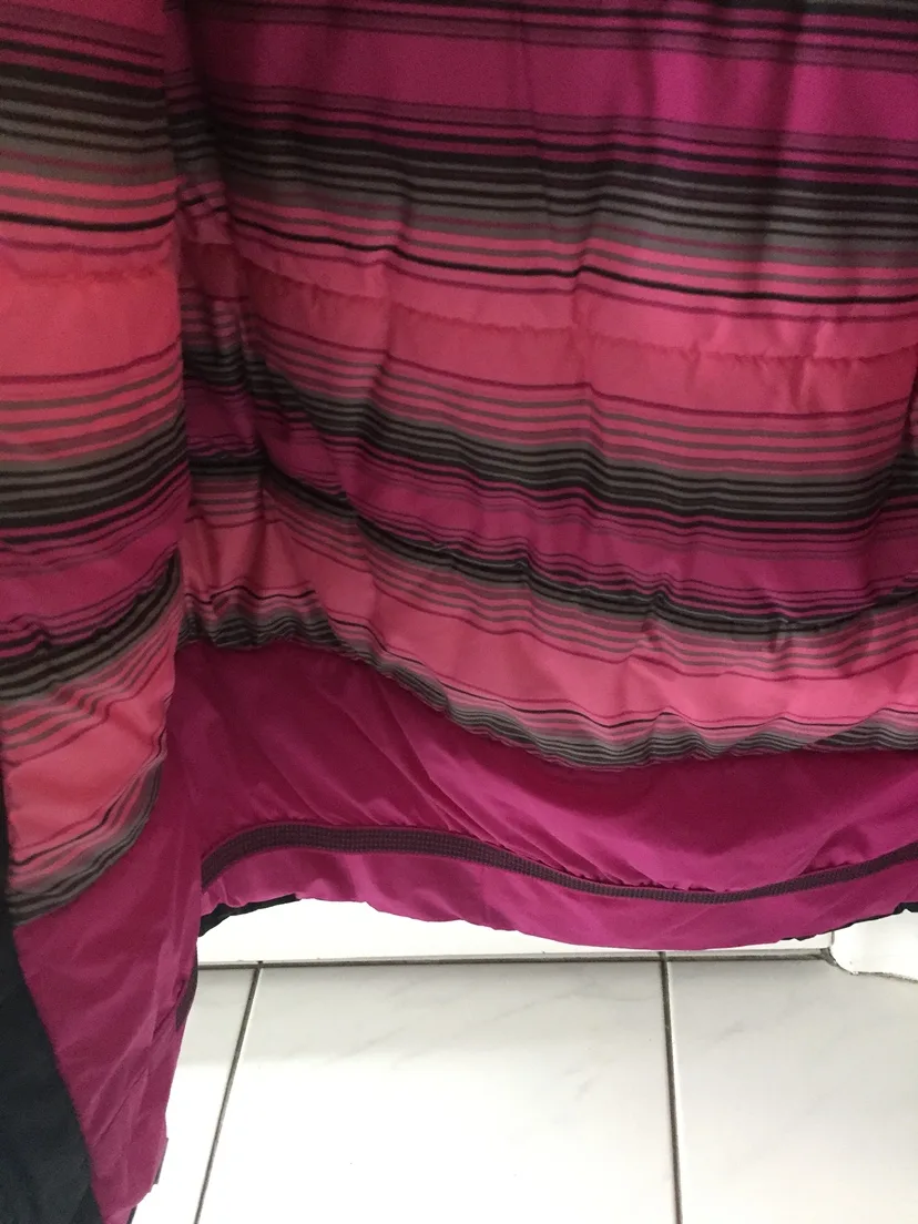 The North Face Girls' Size M (10/12) Black Ski Jacket image indicator(7)