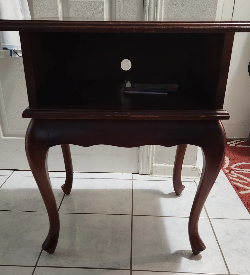 🪑Dark Brown Wooden End Table with Open Shelf image indicator(3)