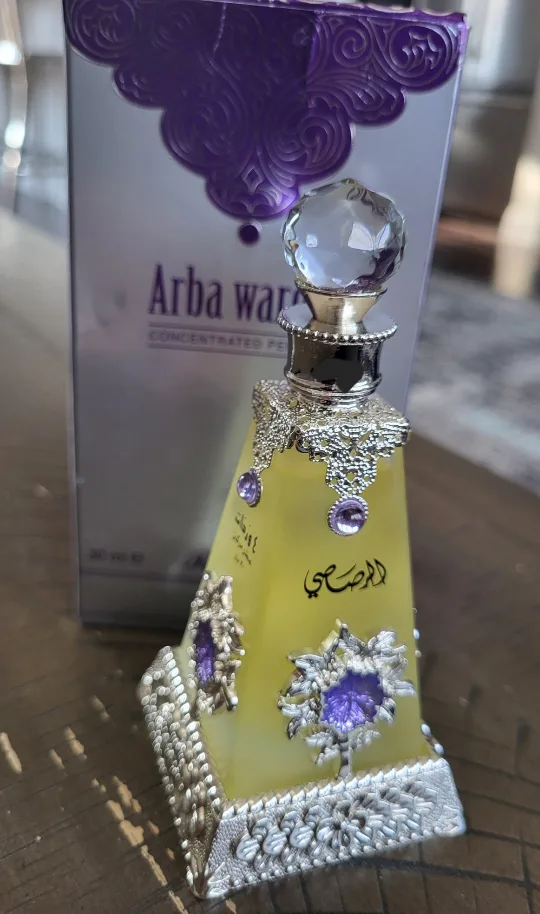 Arba Wardat Concentrated Perfume image indicator(2)