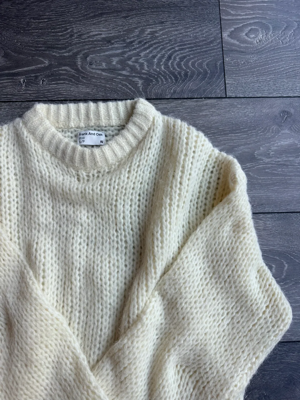 Frank & Oak Women’s Sweater image indicator(2)