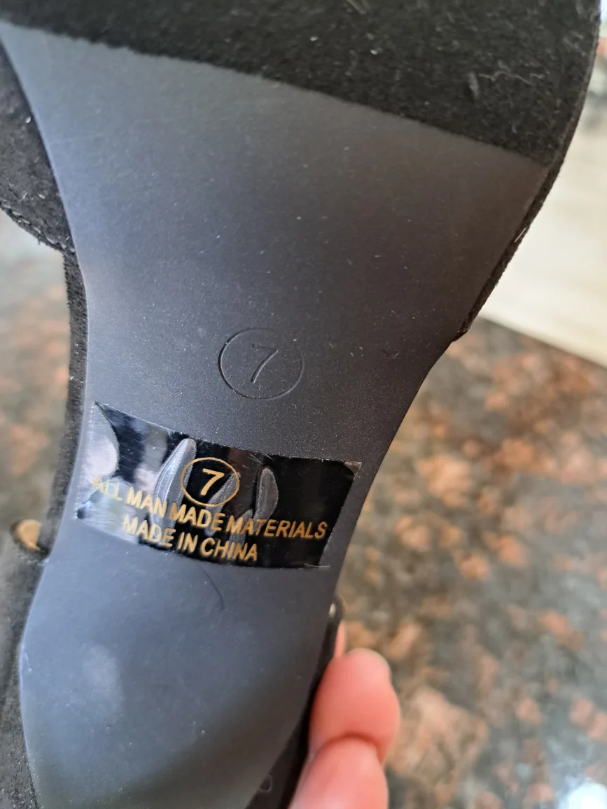 Black Suede Heels Size 7 image indicator(3)