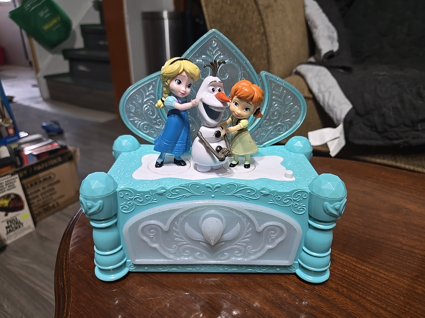 Frozen Musical Jewellery Box Animated