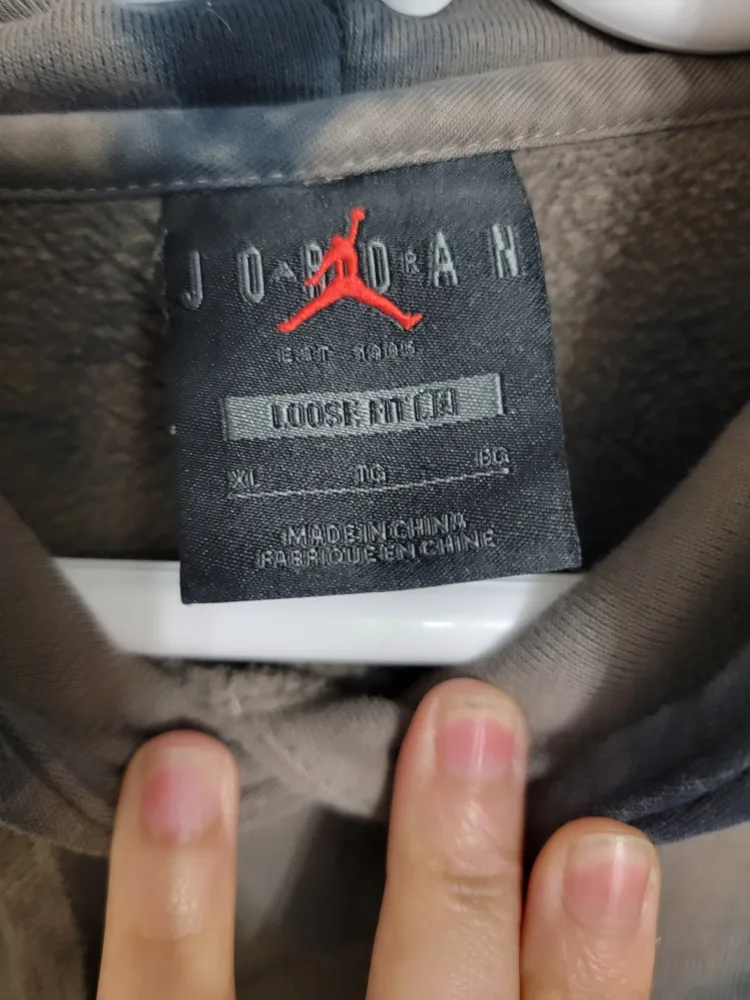 Jordan Brand Tie-Dye Hoodie - Size XL image indicator(3)