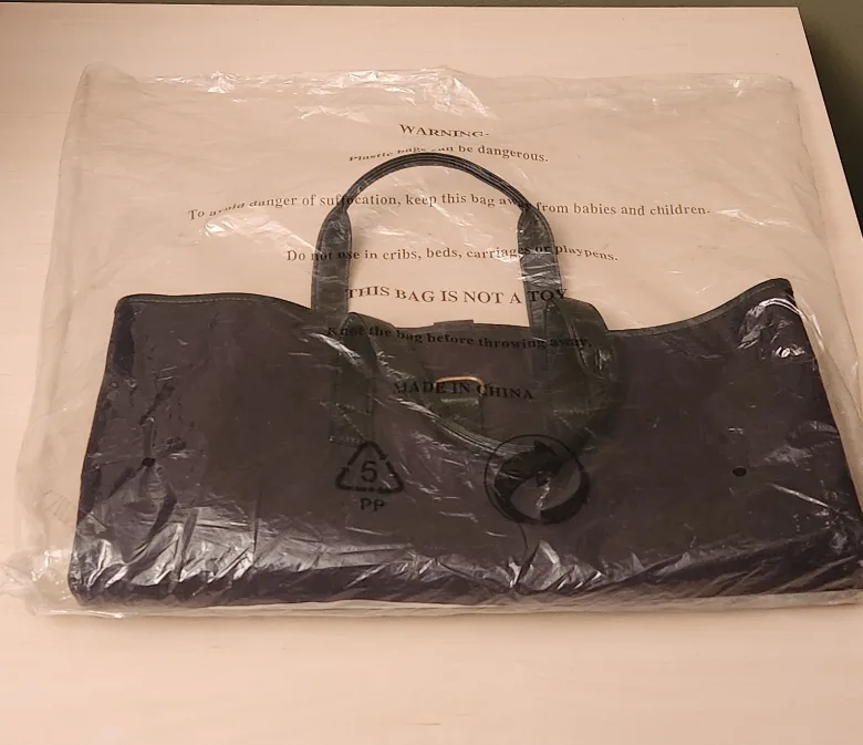 Johnnie Walker by Samsonite Black Tote Bag image indicator(2)