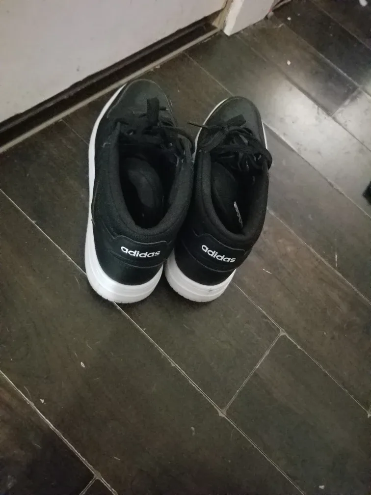 Adidas Men's Black High-Top Sneakers - Size 12 image indicator(3)