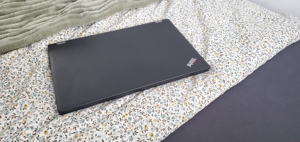 Thinkpad P51 with docking station and 230w charger - photo 2