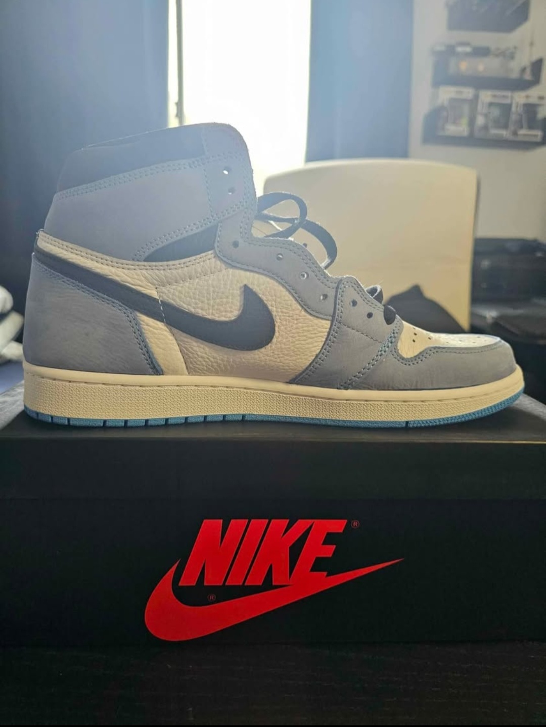 Nike Air Jordan 1 Retro High OG 'University Blue' - photo 5