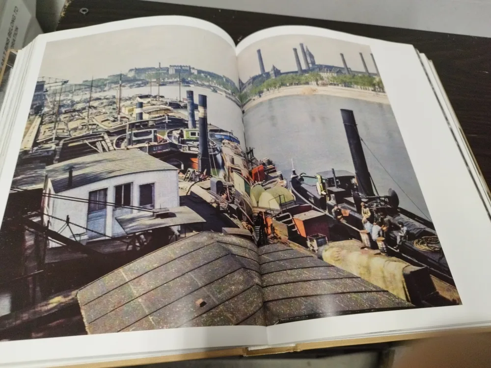 Paris: Portrait of a City - Taschen Coffee Table Book image indicator(2)