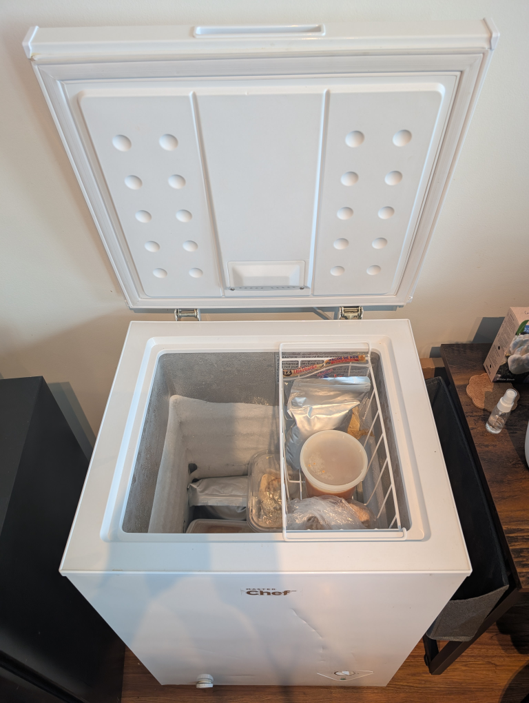 Master Chef Chest Freezer 3.5 cu ft - photo 4