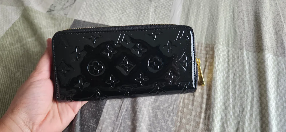 Louis Vuitton Black Patent Leather Zip-Around Wallet thumbnail