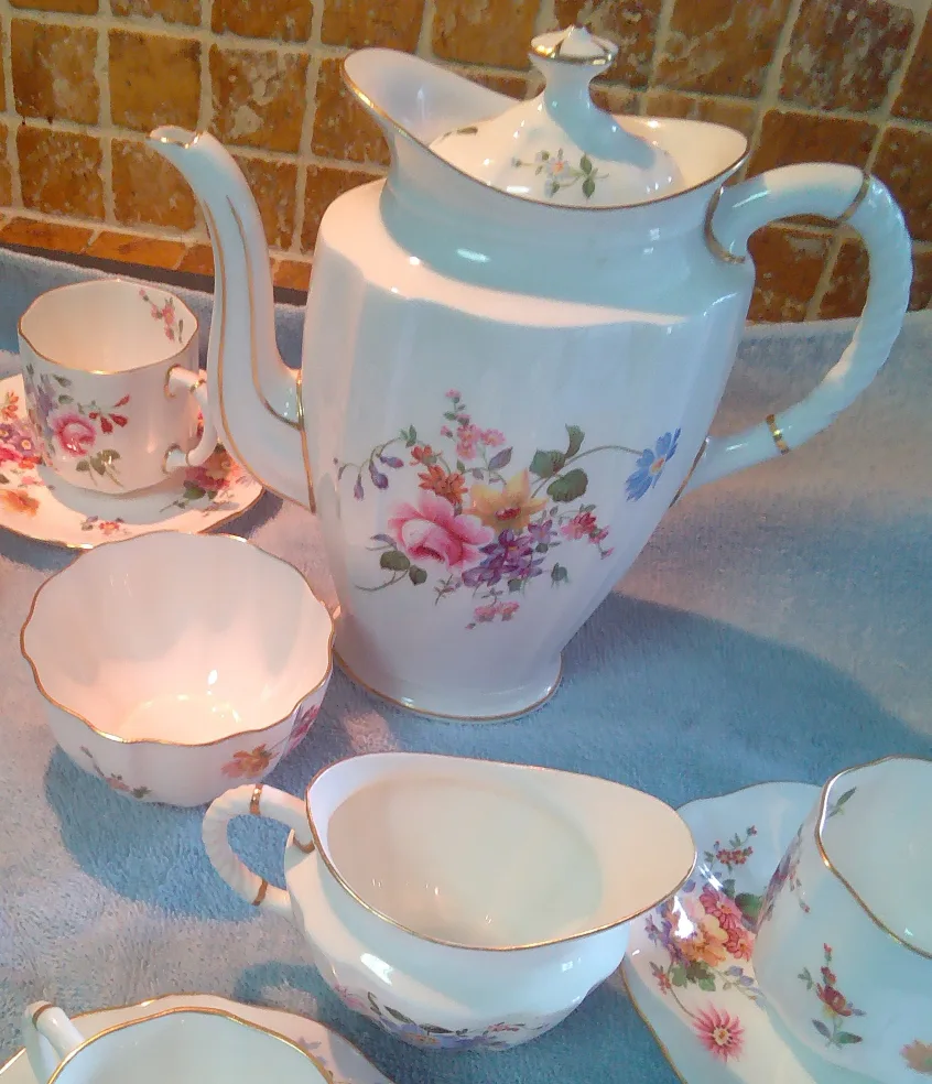 Royal Crown Derby Coffee Pot Set "Derby Posies image indicator(2)