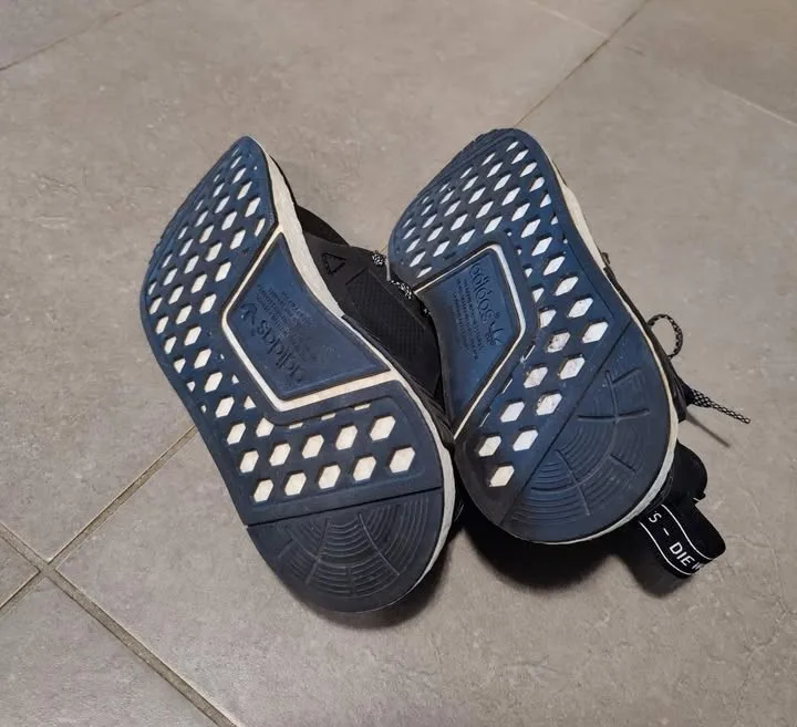 Adidas NMD_R1 Black Sneakers image indicator(2)