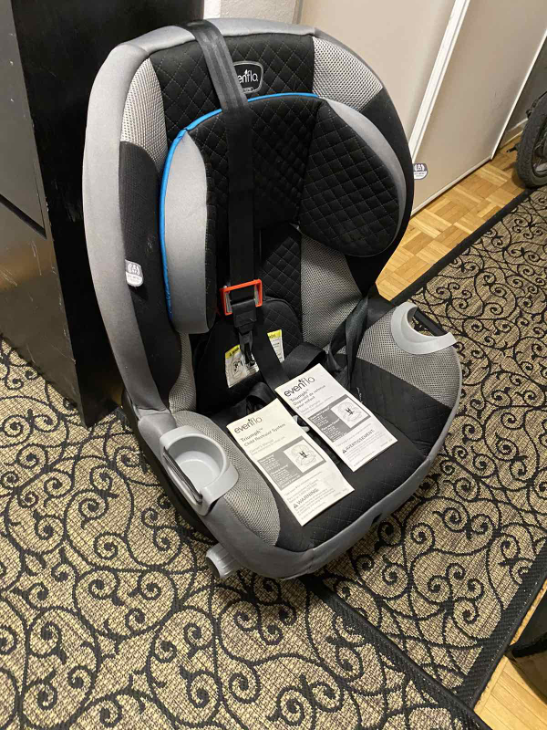 Evenflo Triumph 65 Convertible Car Seat