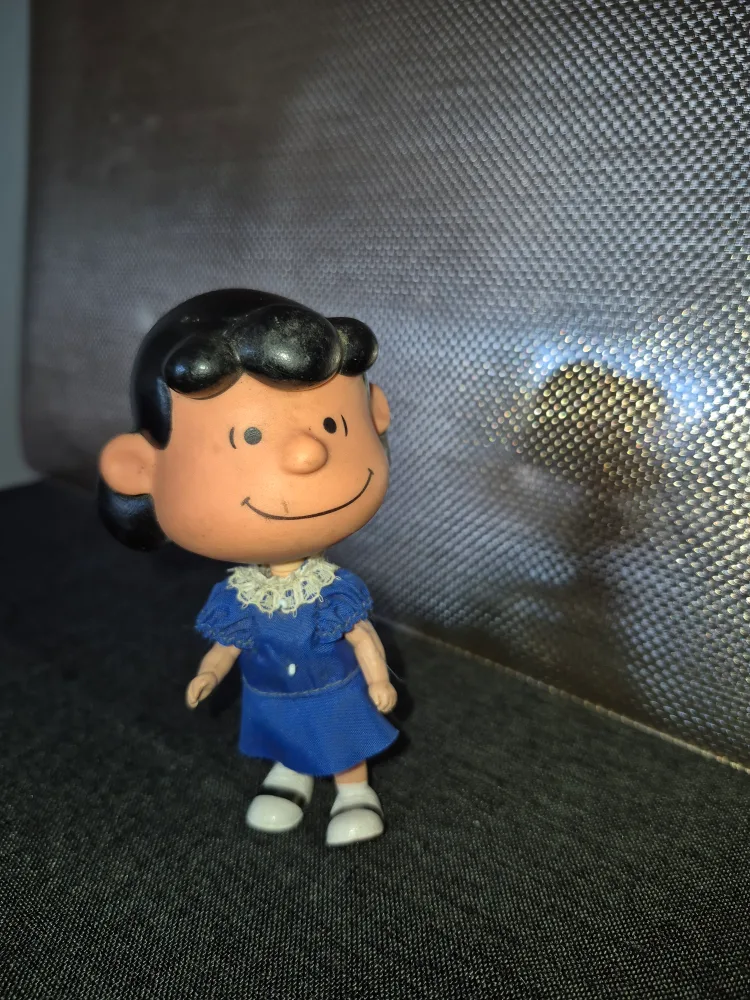 Vintage Peanuts Sally Brown Walking Toy image indicator(8)