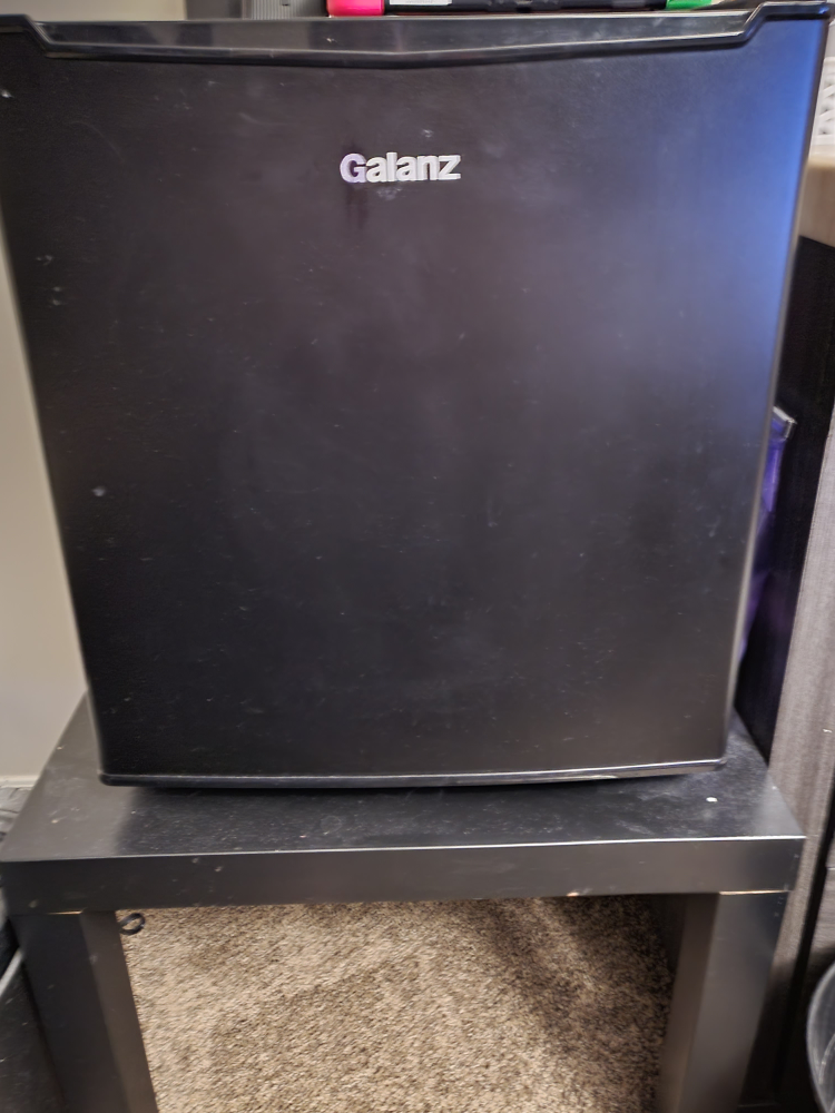 Galanz Mini Fridge