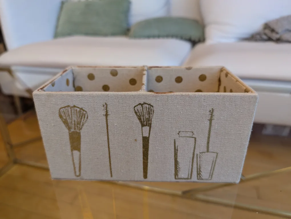 Makeup Brush Holder Organizer thumbnail