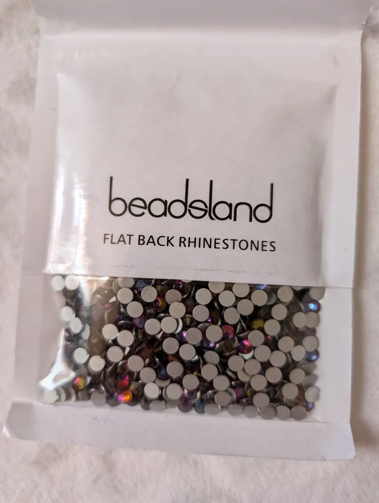 Beadeland Flat Back Rhinestones - Assorted Colours image indicator(5)