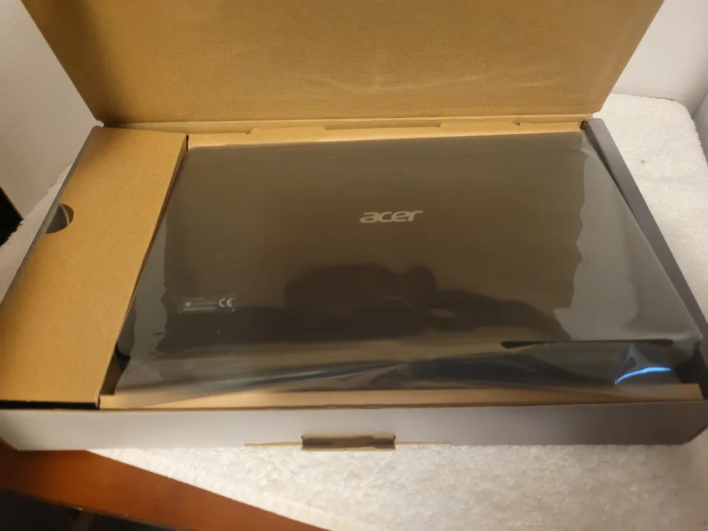 Acer One 10 S1003-114M Tablet image indicator(7)