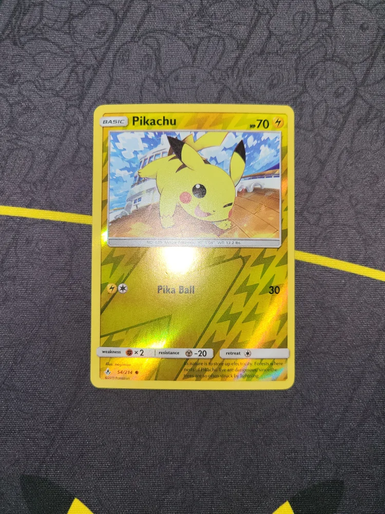 x4 Pokemon TCG Pikachu Lot image indicator(2)