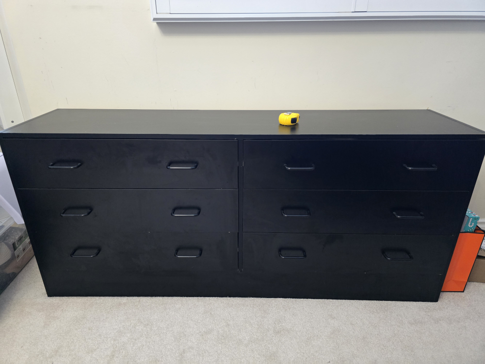 Black 6-Drawer Dresser
