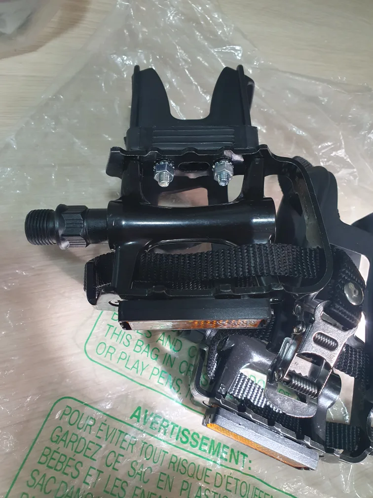 Wellgo Bicycle Pedals with Straps image indicator(3)