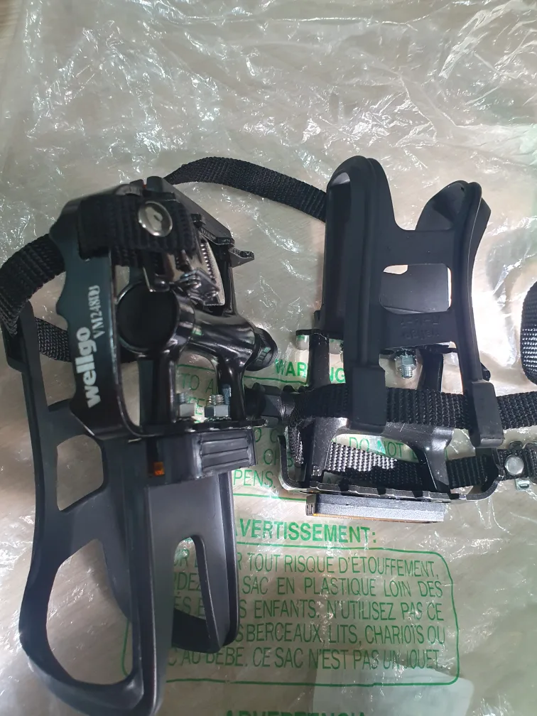 Wellgo Bicycle Pedals with Straps image indicator(4)