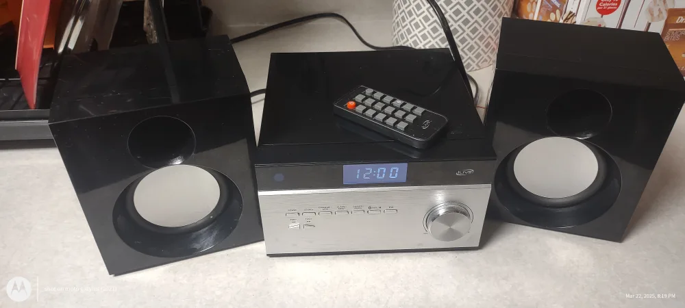 iLive Stereo System with CD Player and Remote image indicator(2)