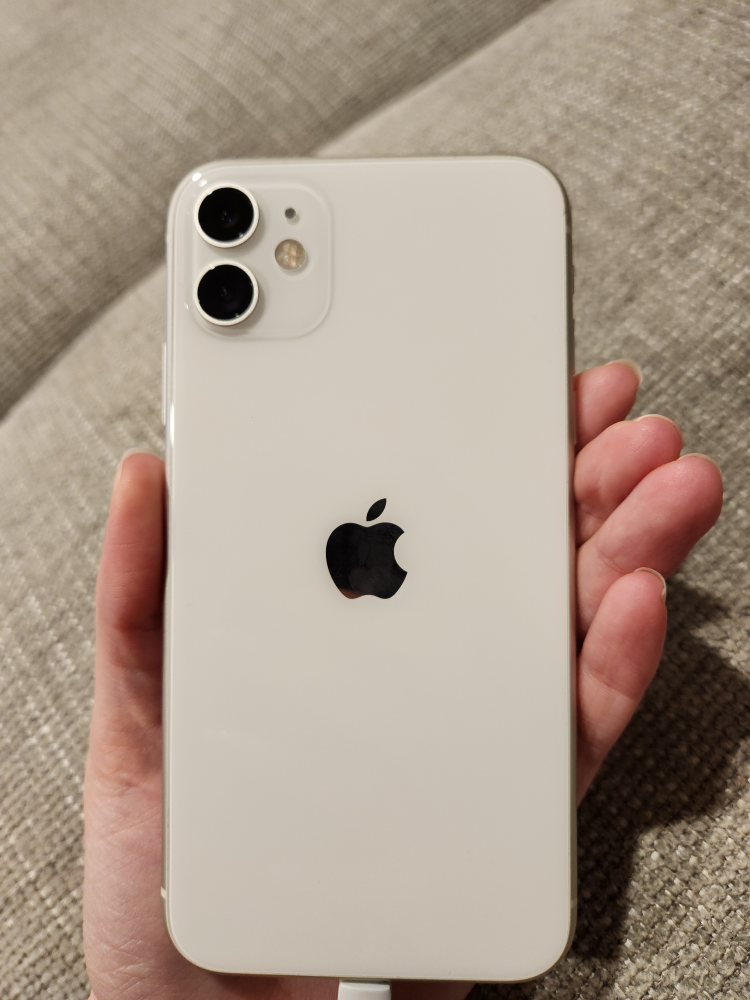 iPhone 11 White 64GB - photo 2